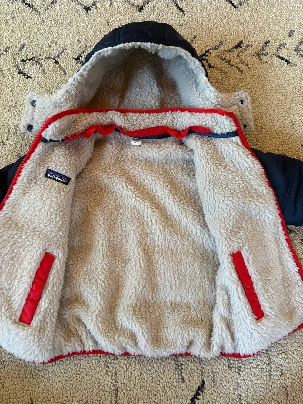 EUC Patagonia Kids Navy Puffer 3 in one sz 4t